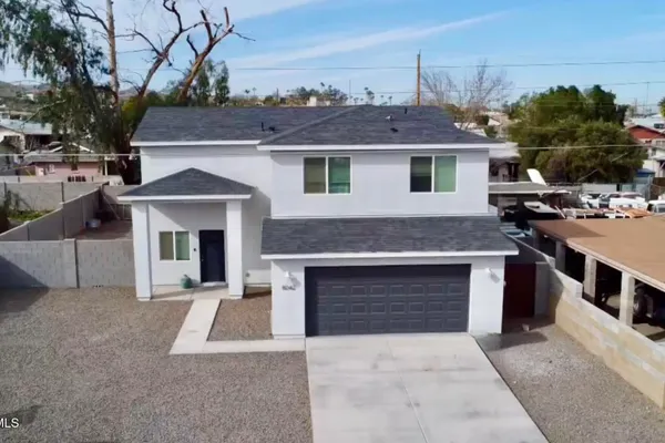 8042 S CALLE MOCTEZUMA -- --