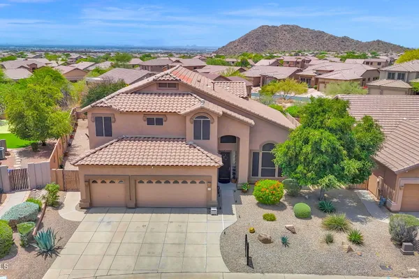 7807 E RED HAWK CIR