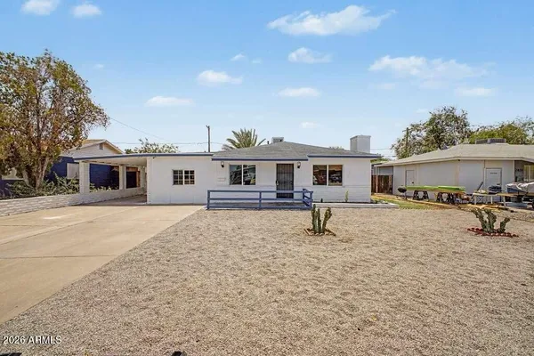 2827 W CAVALIER DR