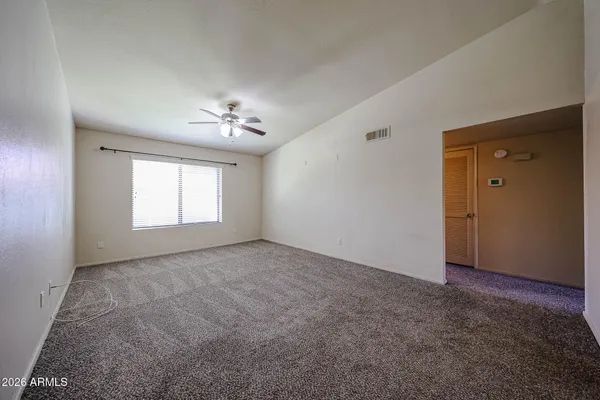 1402 E GUADALUPE RD 216