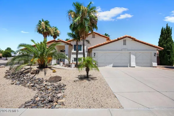 4402 E VISTA DR