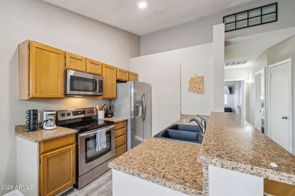 5230 E BROWN RD 204