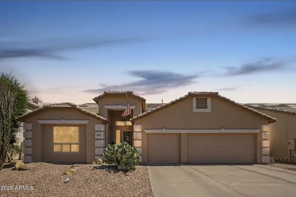 433 W DESERT AVE