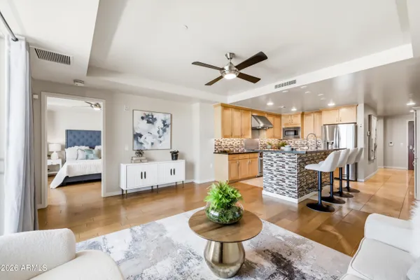 6803 E MAIN ST 3306