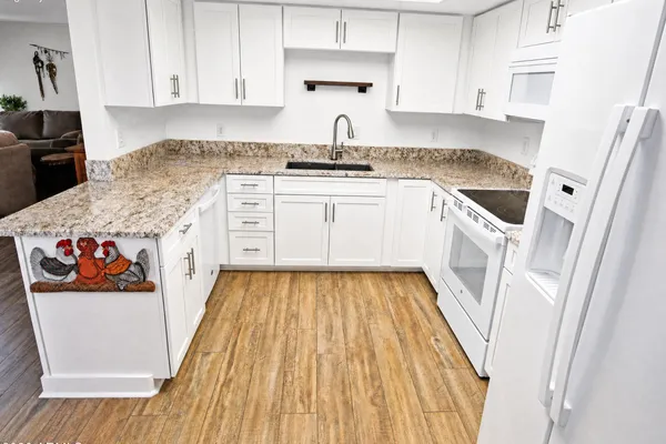 9730 N 94TH PL 114