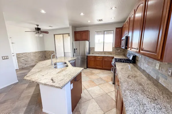 2513 W FLORENTINE RD