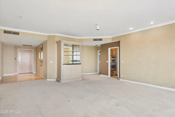 1040 E OSBORN RD 803