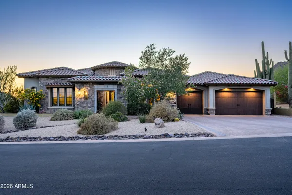 8856 E ROSEDALE CIR