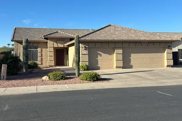 4121 W YUKON DR