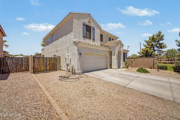 19600 N PORTAROSA CT
