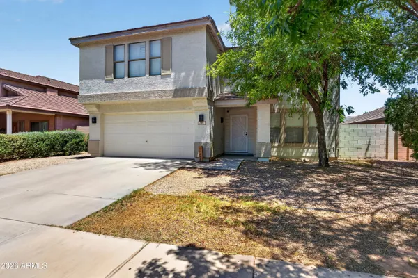 704 W LA PRYOR LN