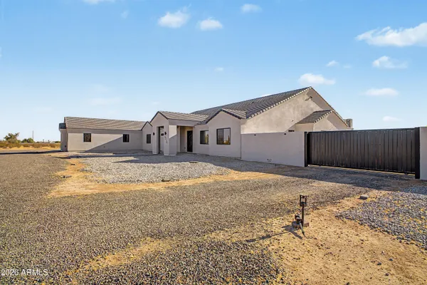 8236 N CALLE HERMOSA CIR