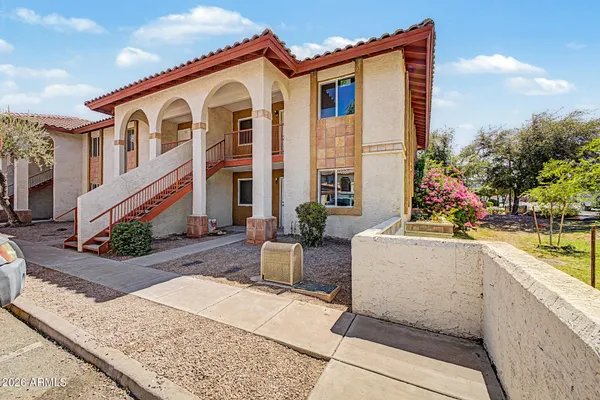 510 W UNIVERSITY DR 202