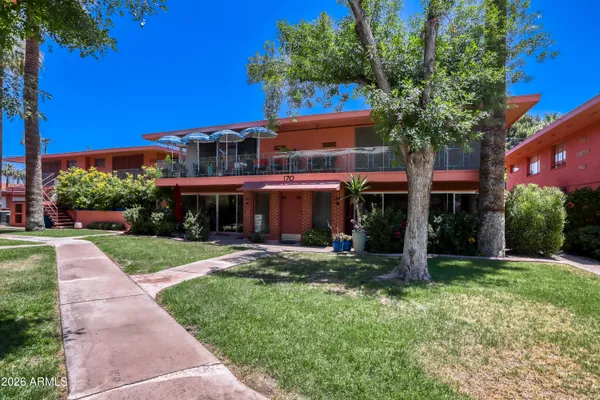 170 E CORONADO RD 63