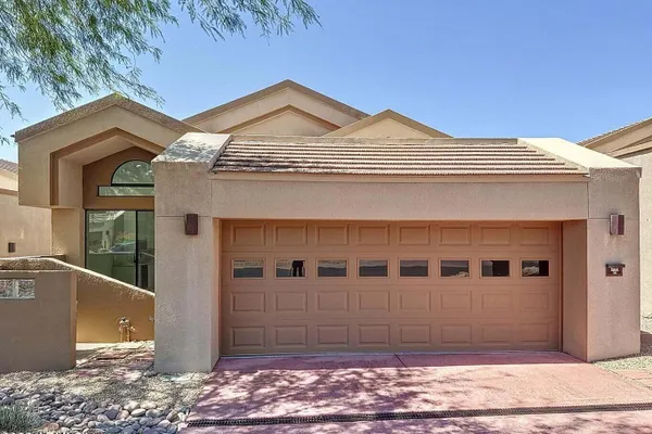 25150 N WINDY WALK DR 14
