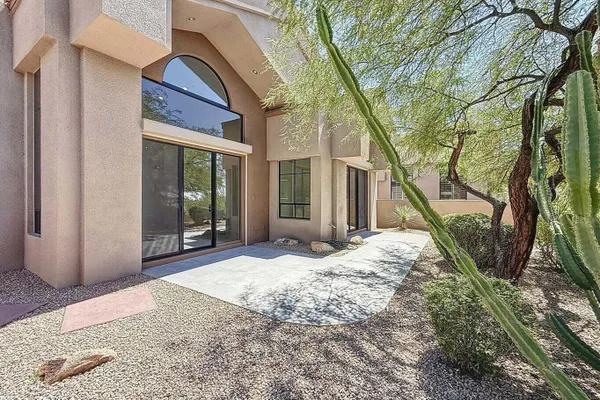 25150 N WINDY WALK DR 14