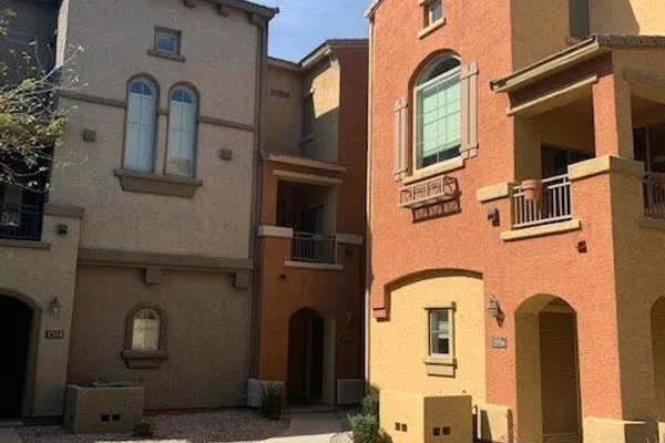2402 E 5TH ST 1555