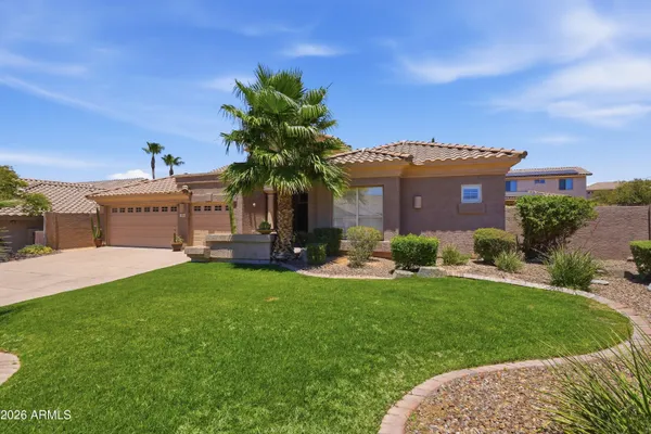 7458 E MARIPOSA GRANDE DR