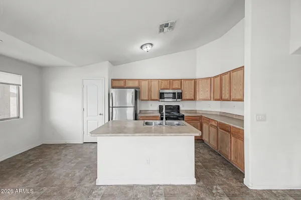 3234 W PECAN RD