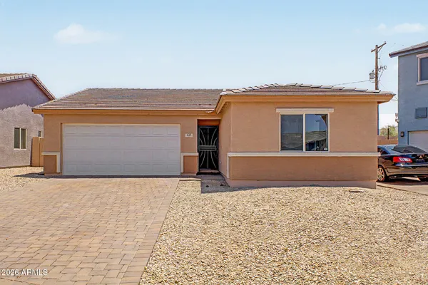 423 W ALICIA DR