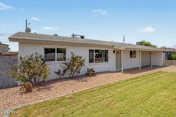 3152 N 24TH DR
