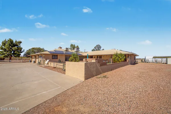 20537 W GORDON WAY