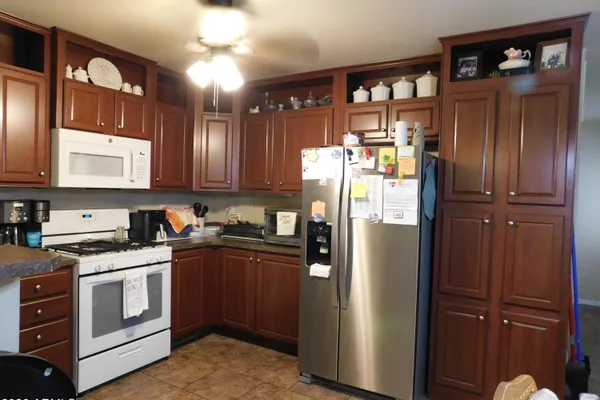 351 N MERIDIAN RD 42
