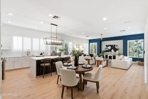 4432 E ARBOR DR