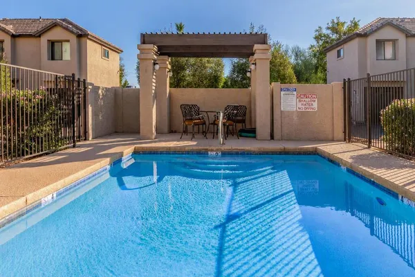 4316 E AVALON DR 7
