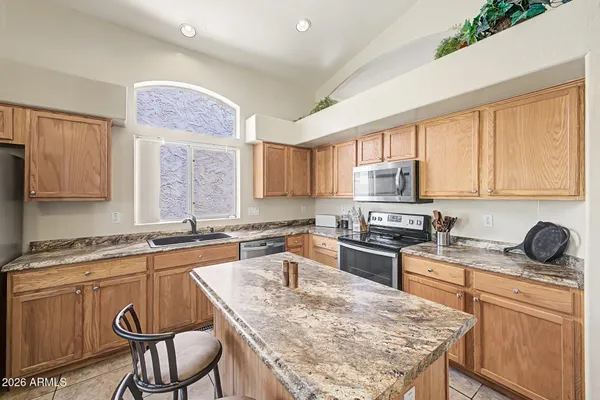 522 S LABELLE -- --
