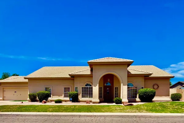 1210 E CLEARVIEW DR