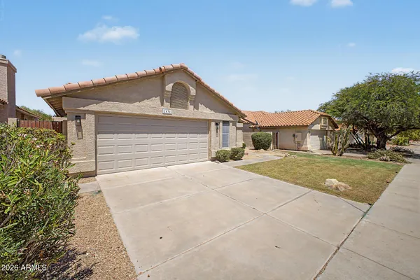 2434 E CATHEDRAL ROCK DR