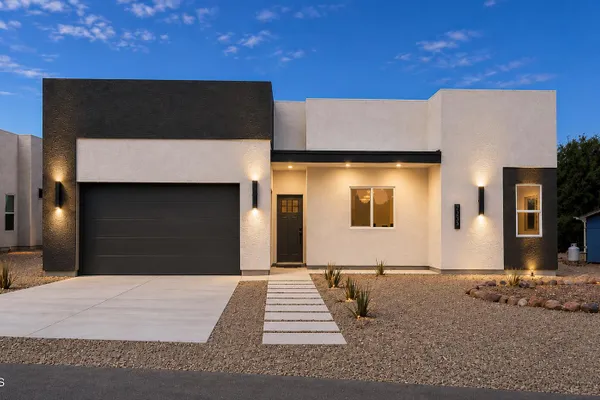 4700 S ESTRELLA RD