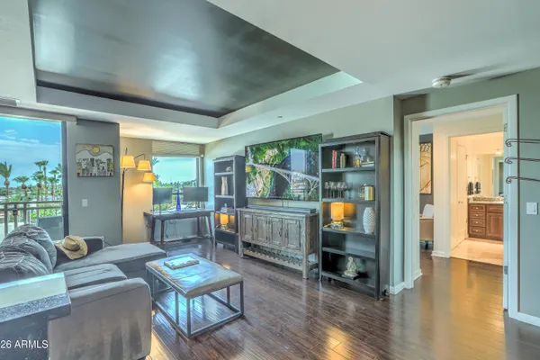 6803 E MAIN ST 4404