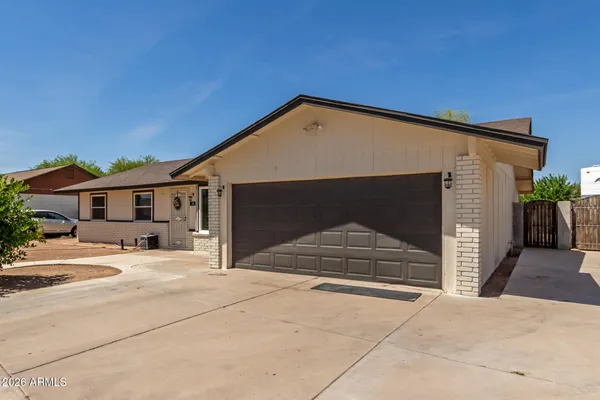 50 W SAN ANGELO ST