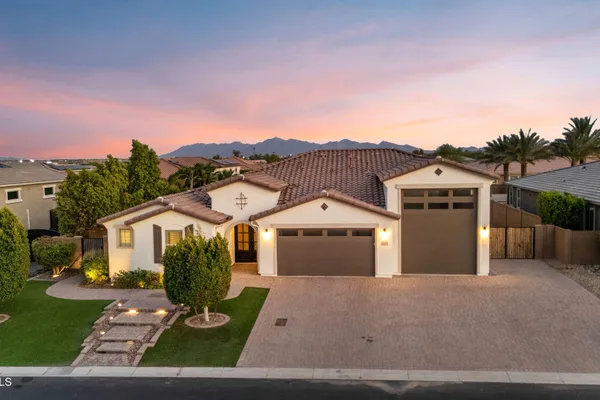 12539 W TUCKEY LN