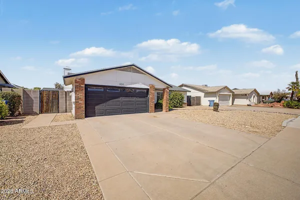 804 W NOPAL PL