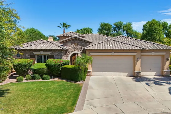 3250 E CHERRYWOOD PL