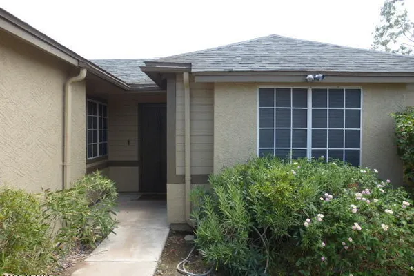 4163 E HUNTINGTON DR