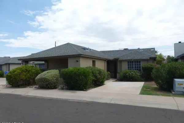 4163 E HUNTINGTON DR