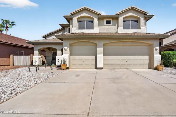 1099 N ARROYO LN