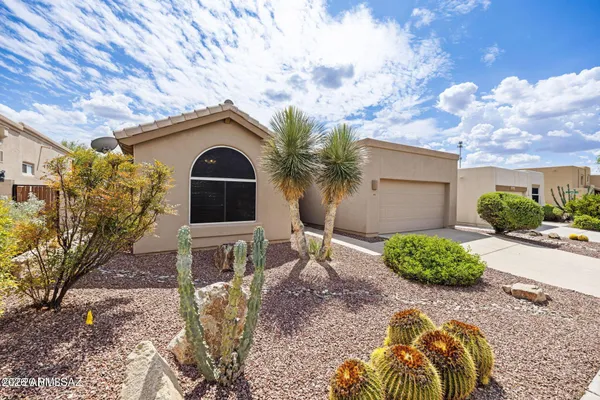11990 N LABYRINTH DR