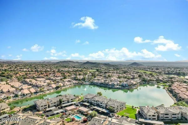 16013 S DESERT FOOTHILLS PKWY 2055