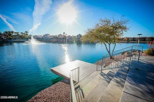 16013 S DESERT FOOTHILLS PKWY 2055