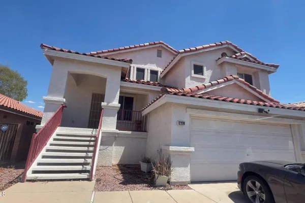 12209 N 41 LN