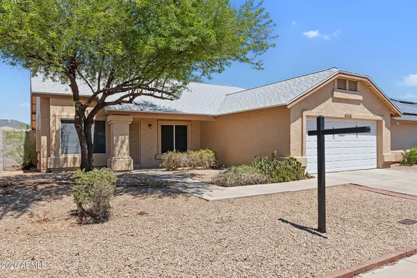 10248 W MEDLOCK DR