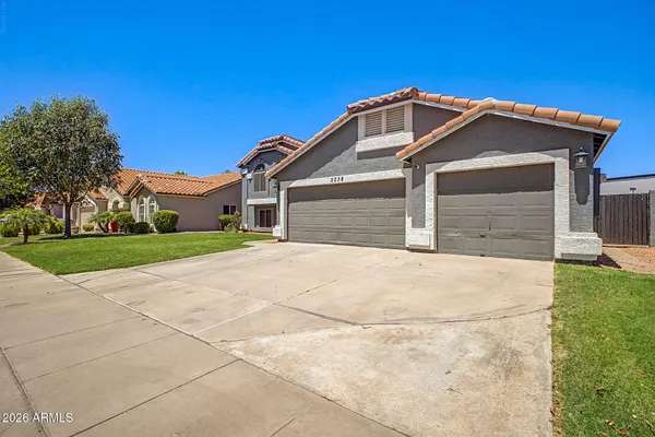 2258 E SANTA CRUZ DR
