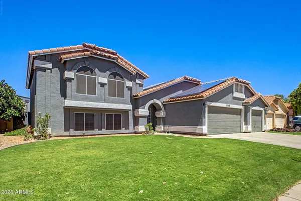 2258 E SANTA CRUZ DR