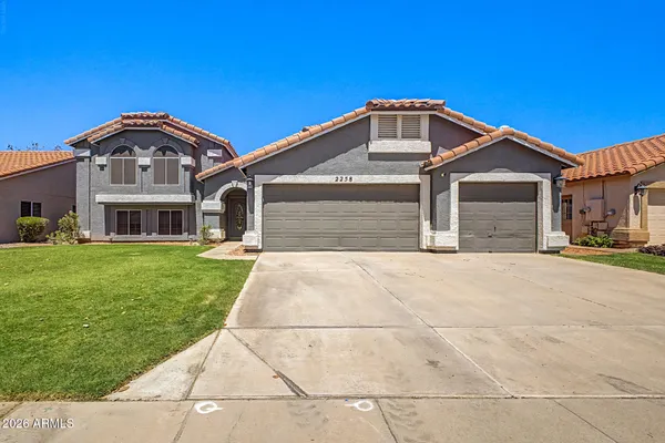 2258 E SANTA CRUZ DR