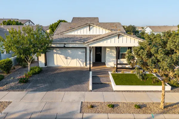 22780 E CALLE LUNA -- --